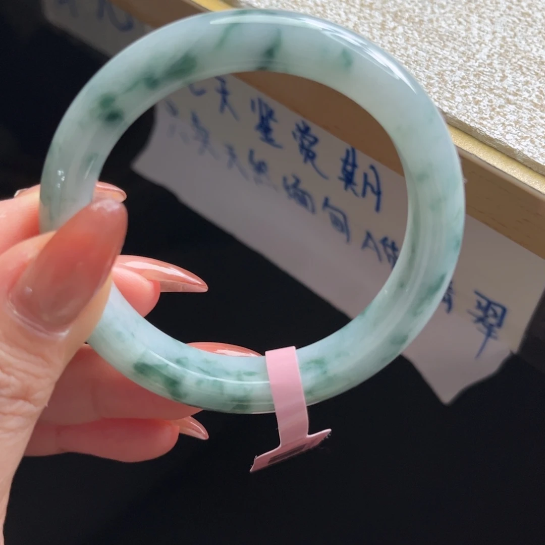 翡翠未镶嵌手镯手镯