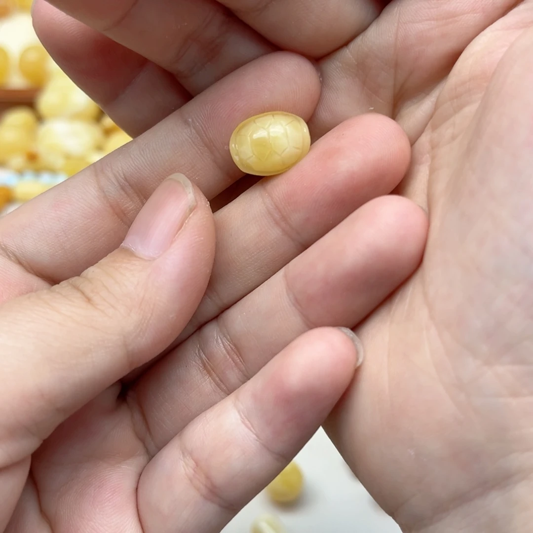 裸石蜜蜡未镶嵌配饰