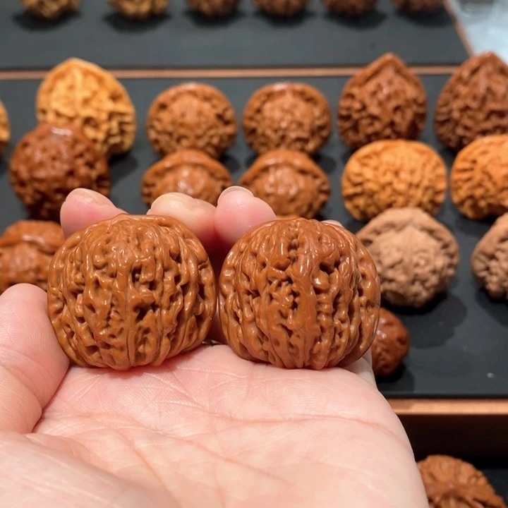 文玩核桃吊坠葡*酸楼子1218