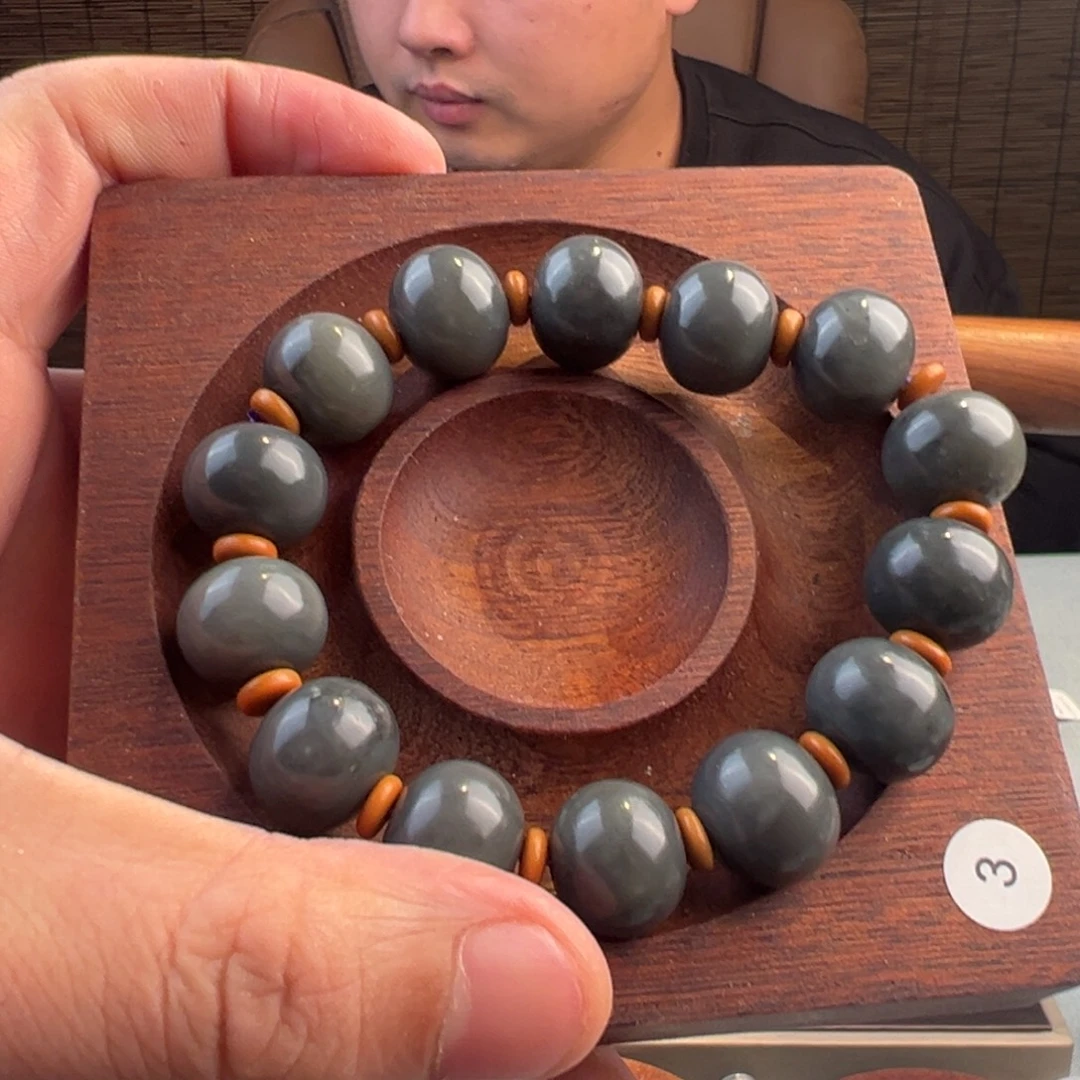 和田玉未镶嵌手链