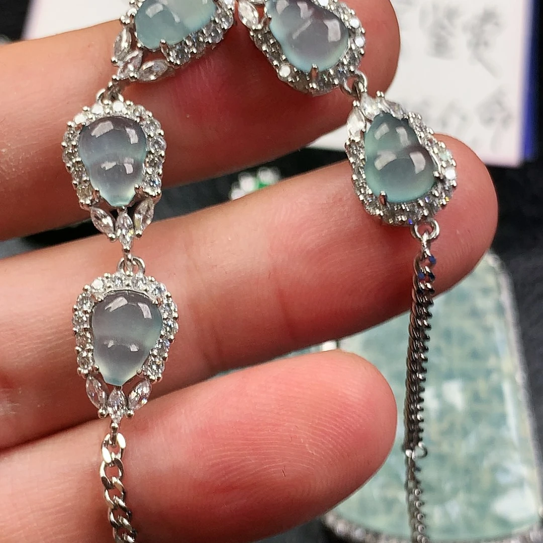 翡翠未镶嵌颈饰葫芦手链