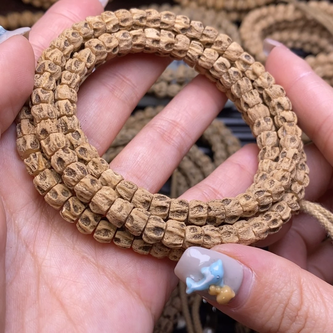 柏香籽/百香籽吊坠林**在