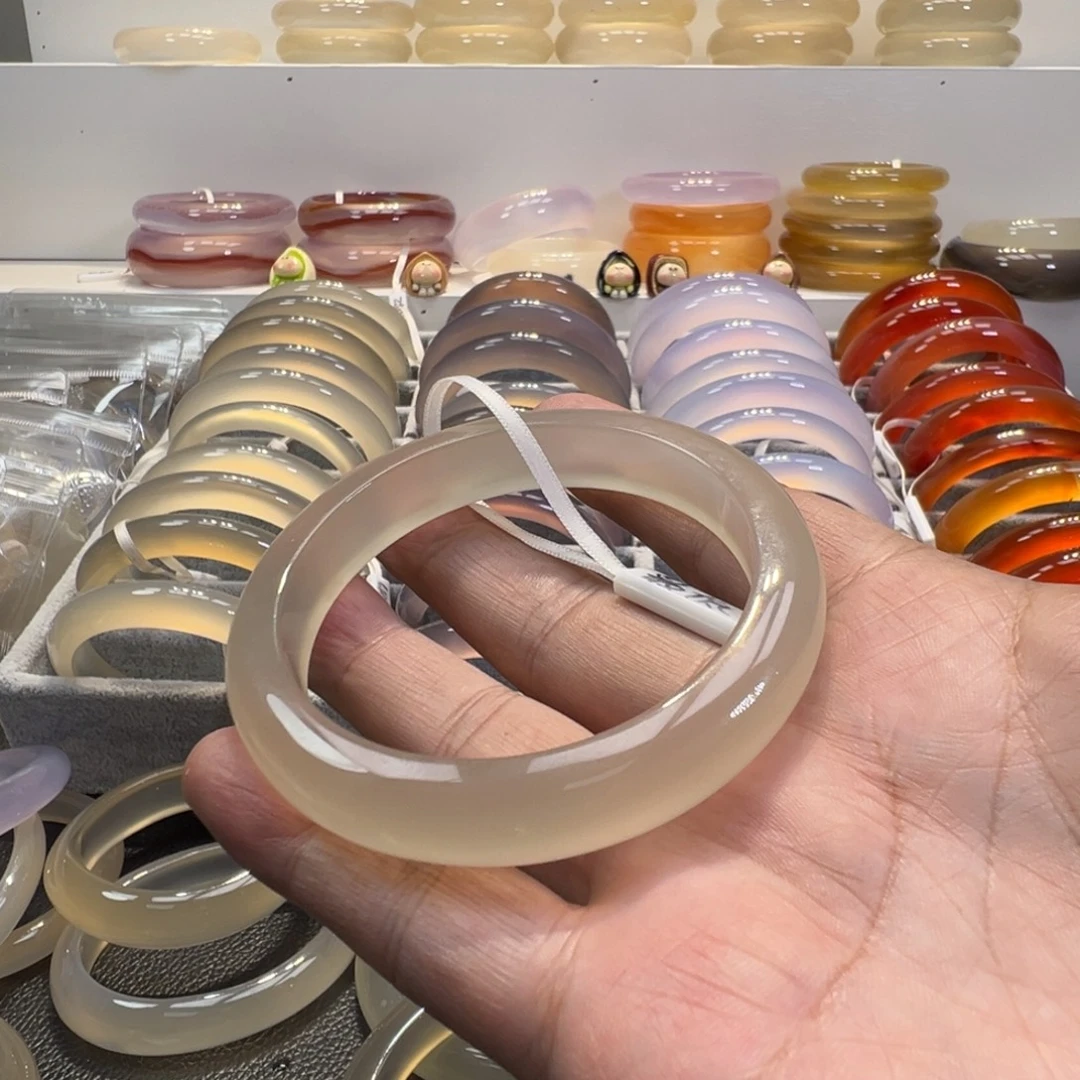 ****酱玛瑙/玉髓未镶嵌手镯