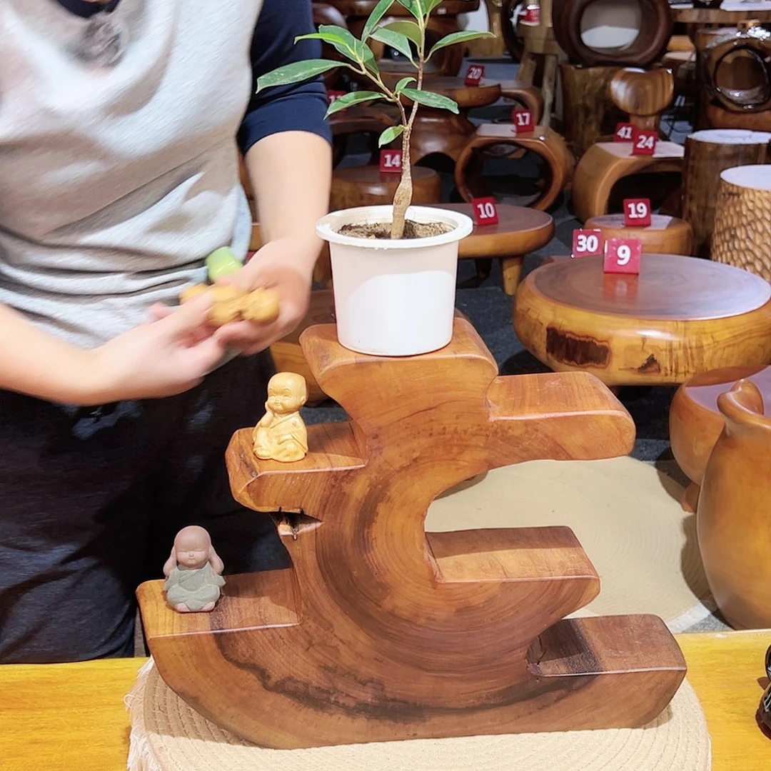 15 号香樟木尺寸：40-8-31cm