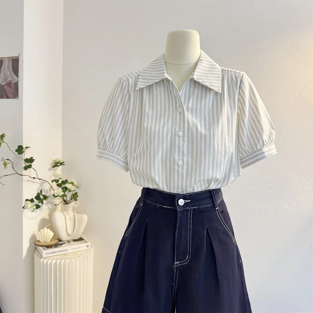 法式翻领白色条纹短袖衬衫女2025夏休闲气质通勤衬衣职业正装上衣