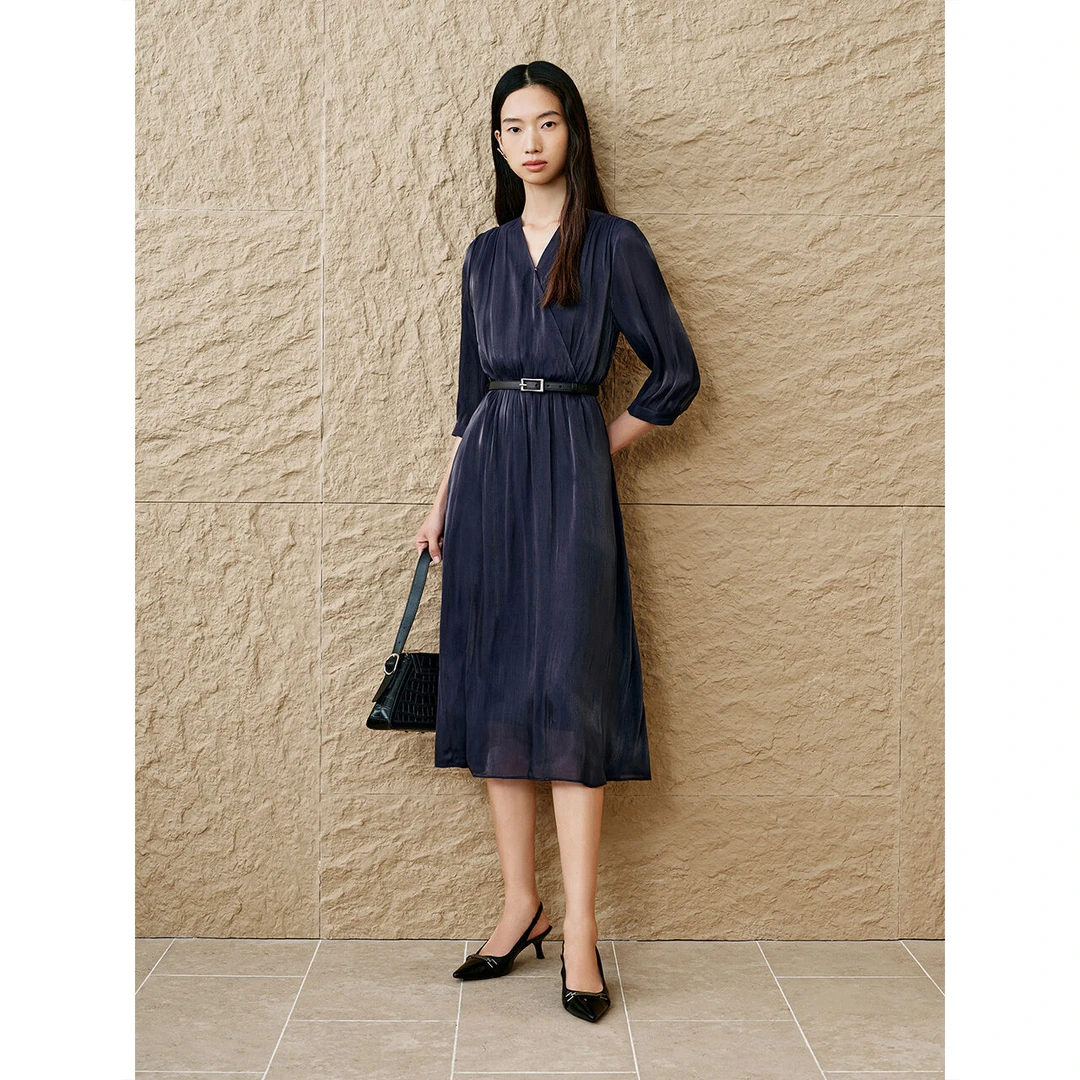 INSUN恩裳专选2025春季交叠式V领海岛丝收腰连衣裙9C65105070