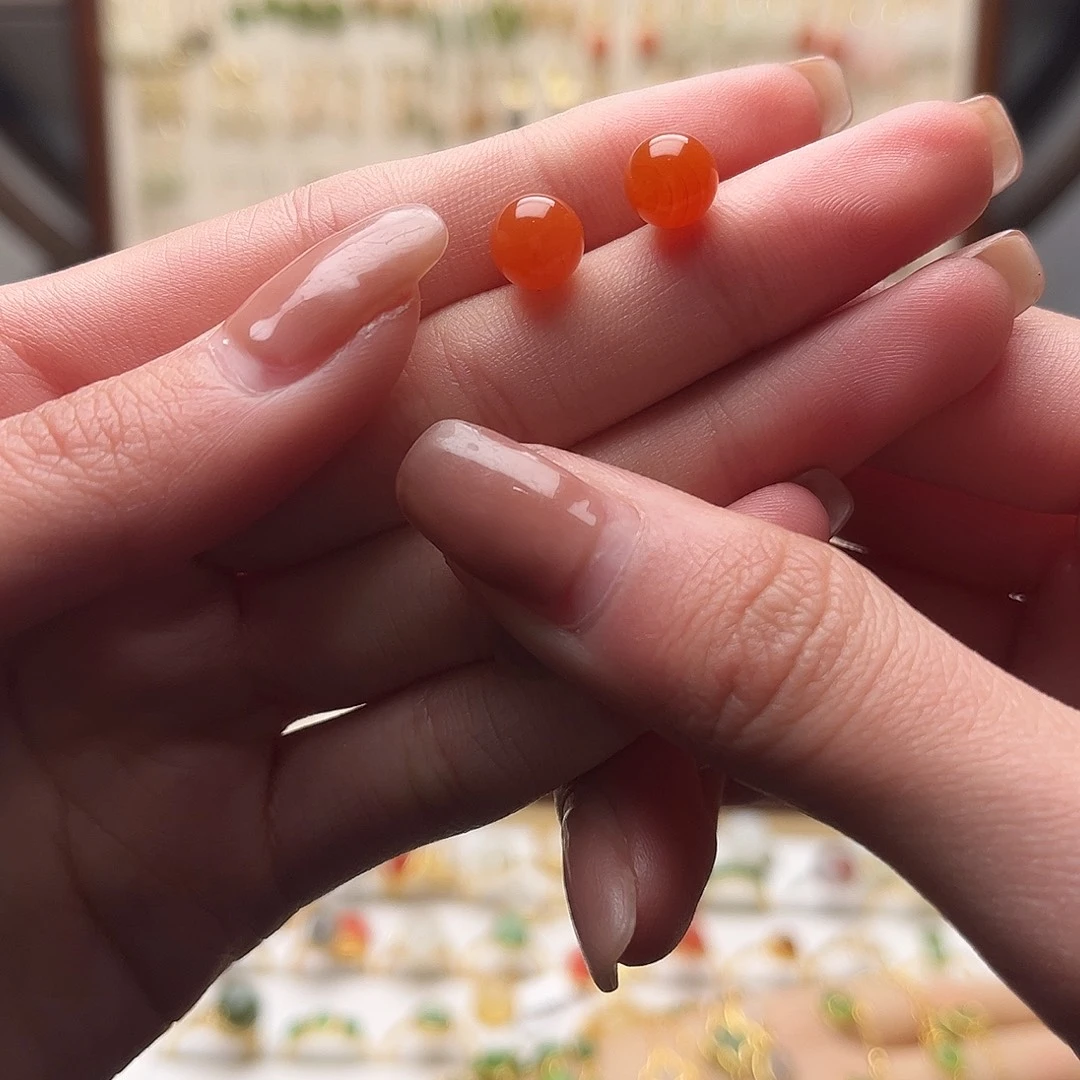 和田玉未镶嵌耳饰