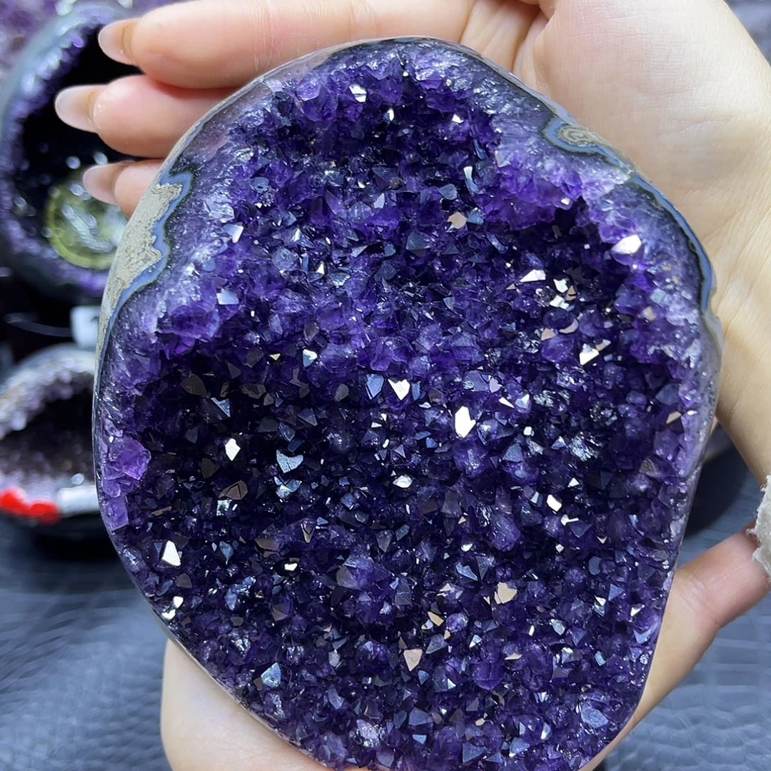 紫晶未镶嵌大型摆件（非配饰）