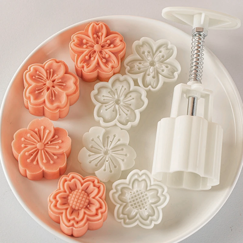 月饼模具新款2025家用手压式五仁冰皮绿豆糕磨具印花国潮辅食烘焙