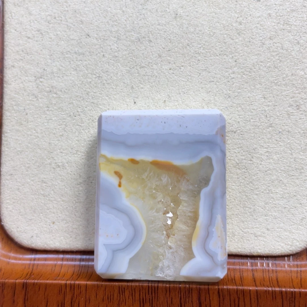 硅化玉未镶嵌颈饰k16