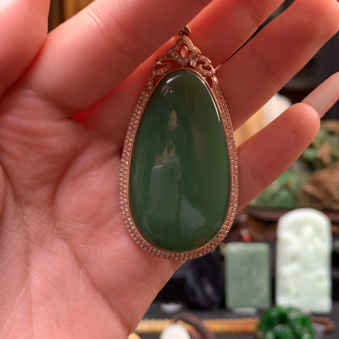 和田玉吊坠未镶嵌