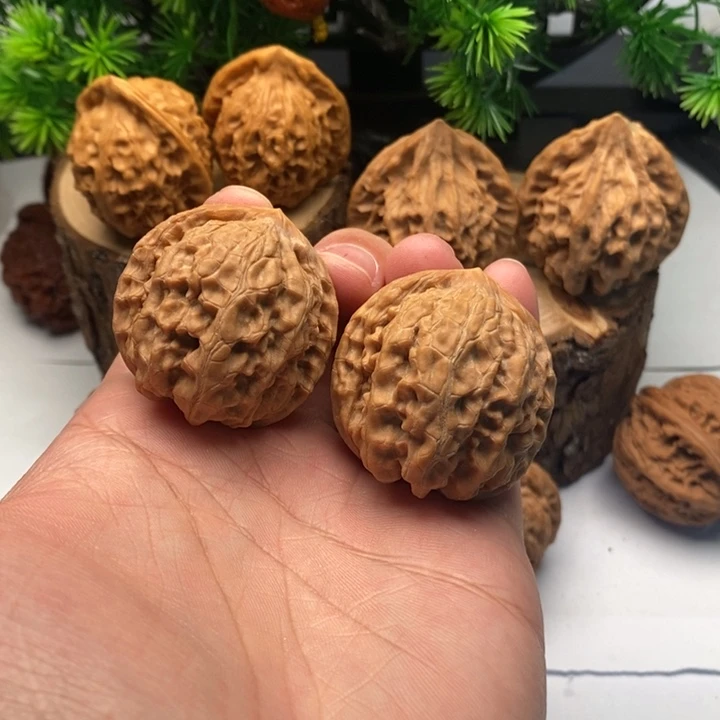 文玩核桃吊坠47核鼎