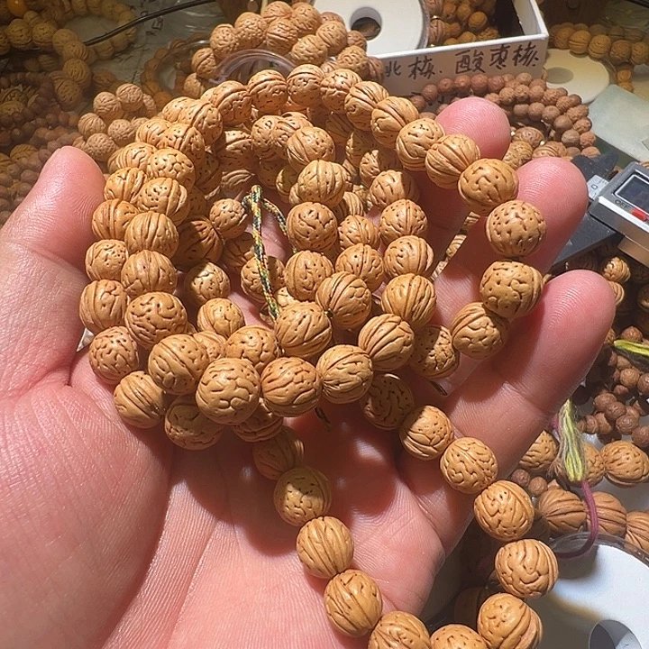 山西野生桃核脖挂啦