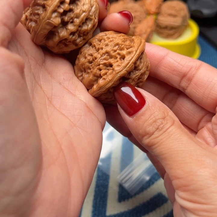 吊坠桃核文玩金公子