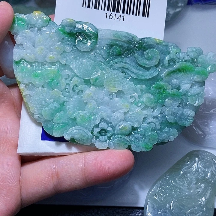 翡翠未镶嵌颈饰天光墟翡翠市场现金代购