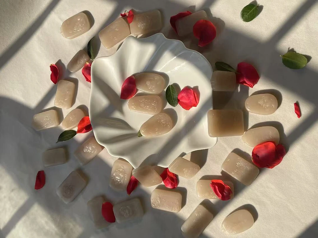 和田玉青海料浓藕粉牌子 特价1500一块