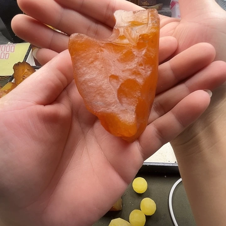 *****定制琥珀未镶嵌纯天然蜜蜡吊坠
