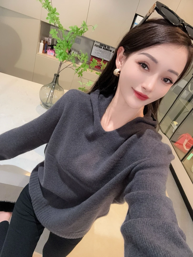 KSQ030羊毛衫100%简约时髦气质连帽上衣无缝一体成型打底衫女030