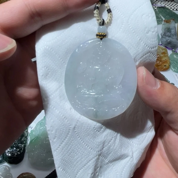 翡翠颈饰未镶嵌天然