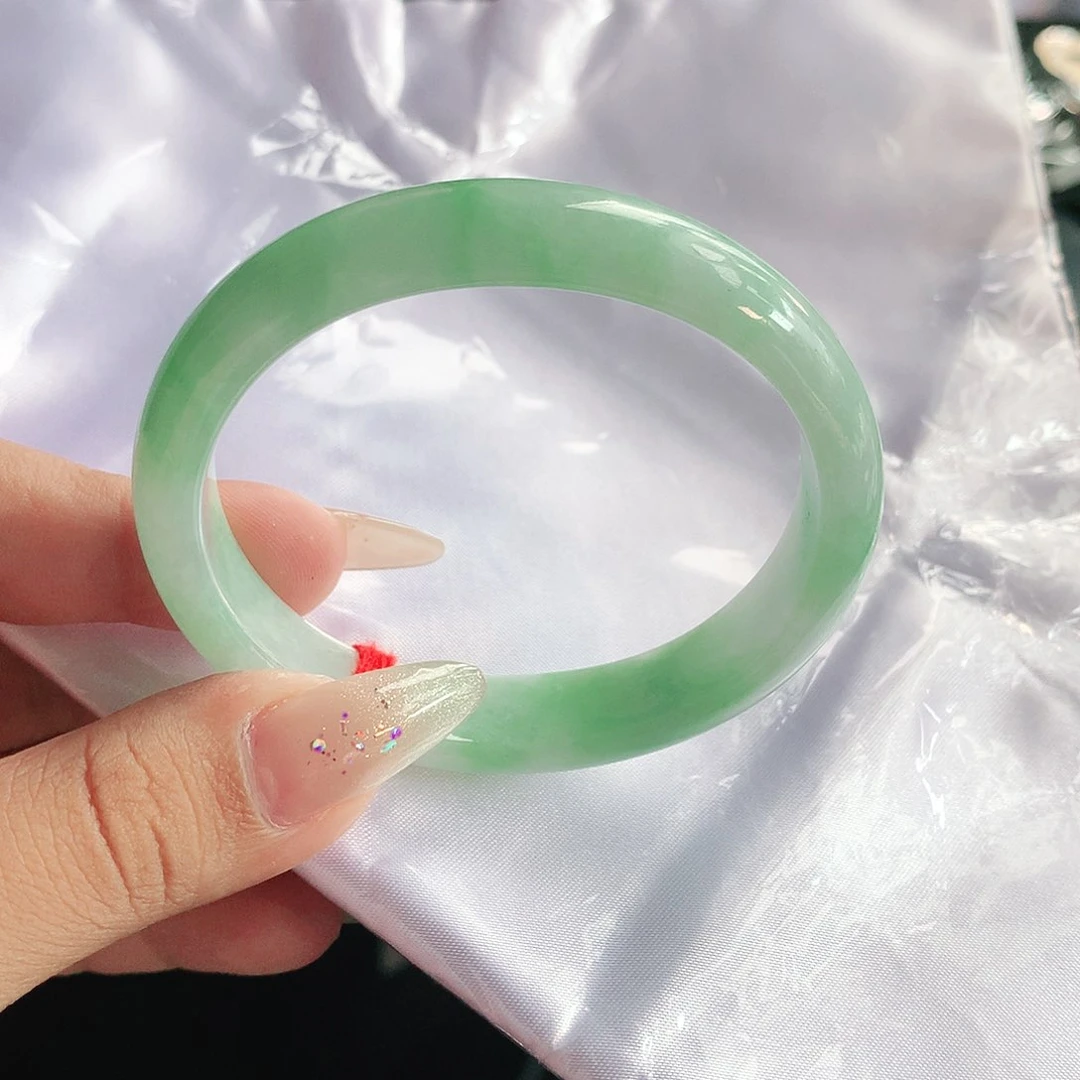 未镶嵌手镯翡翠劉**?56贵妃2284