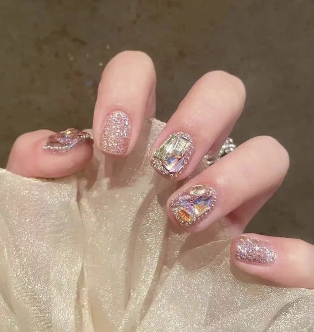 【紫梦】”现货飞“天天穿戴甲显白紫色 非品质问题 NO退NO换（XX清仓）