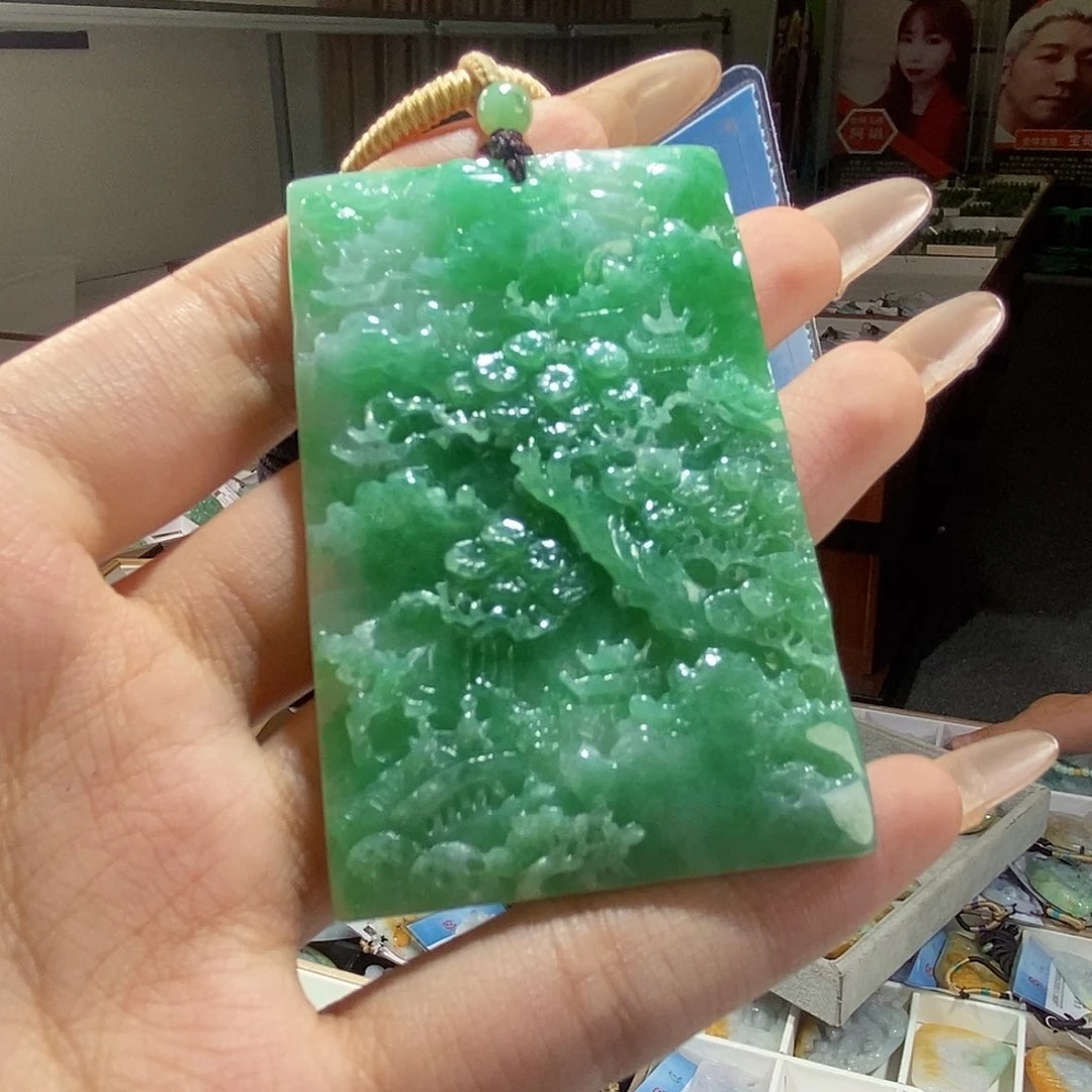 翡翠未镶嵌颈饰翡翠