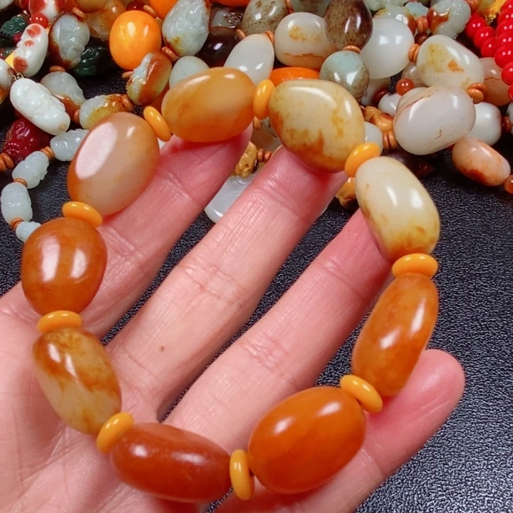 和田玉颈饰未镶嵌