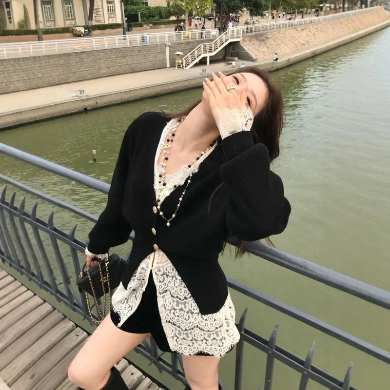 气质两件套ootd穿搭蕾丝衫叠穿V领开叉针织衫女春秋新款套装