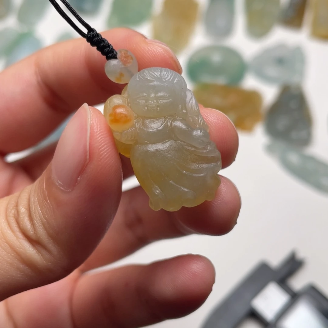 定制翡翠未镶嵌毛货天使25.6-16.7-8.1mm