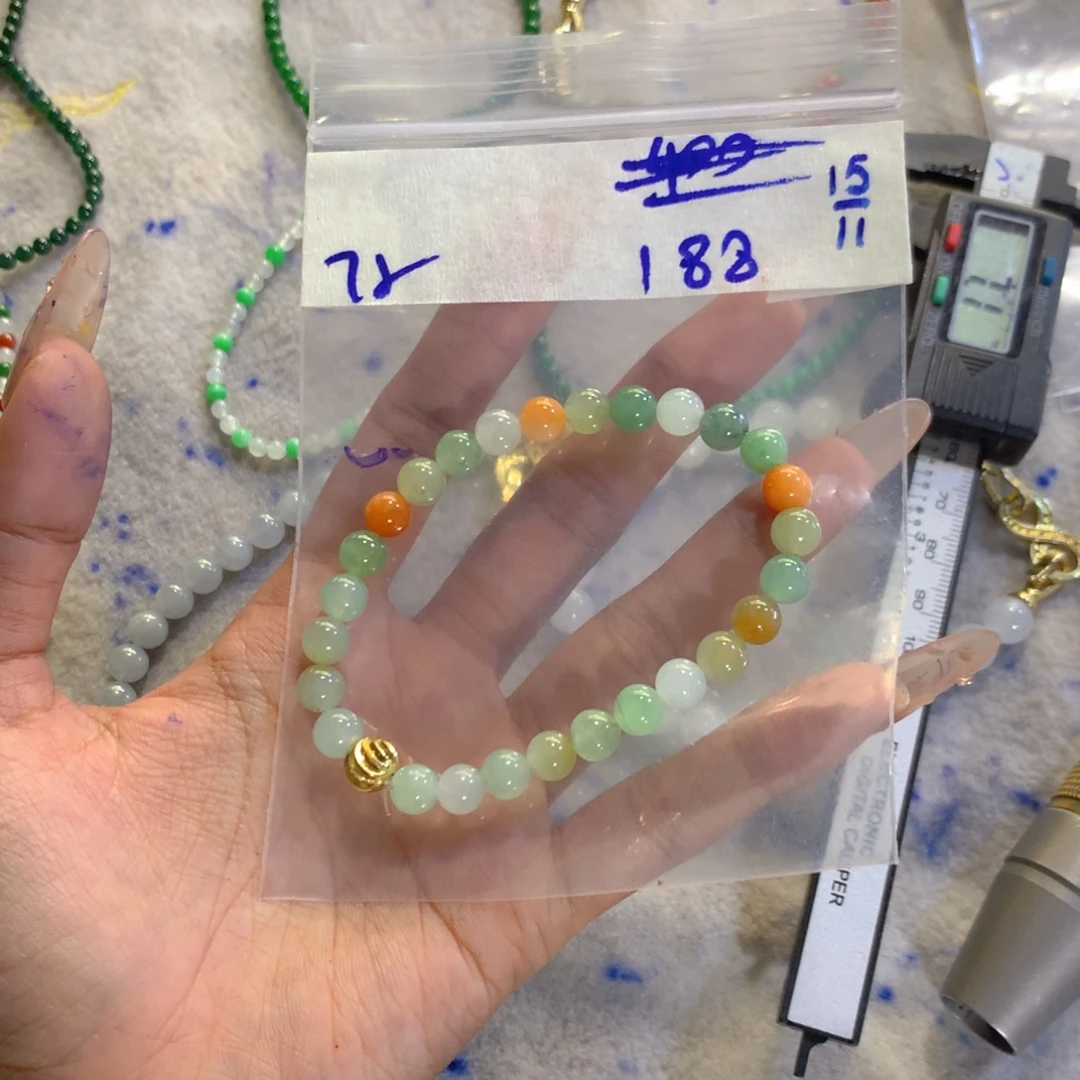 定制翡翠未镶嵌天然缅甸翡翠多样性