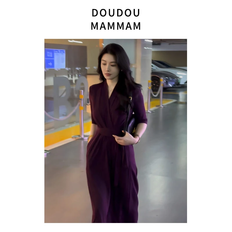 夏季V领中袖宽松显瘦遮肉法式收腰气质连衣裙