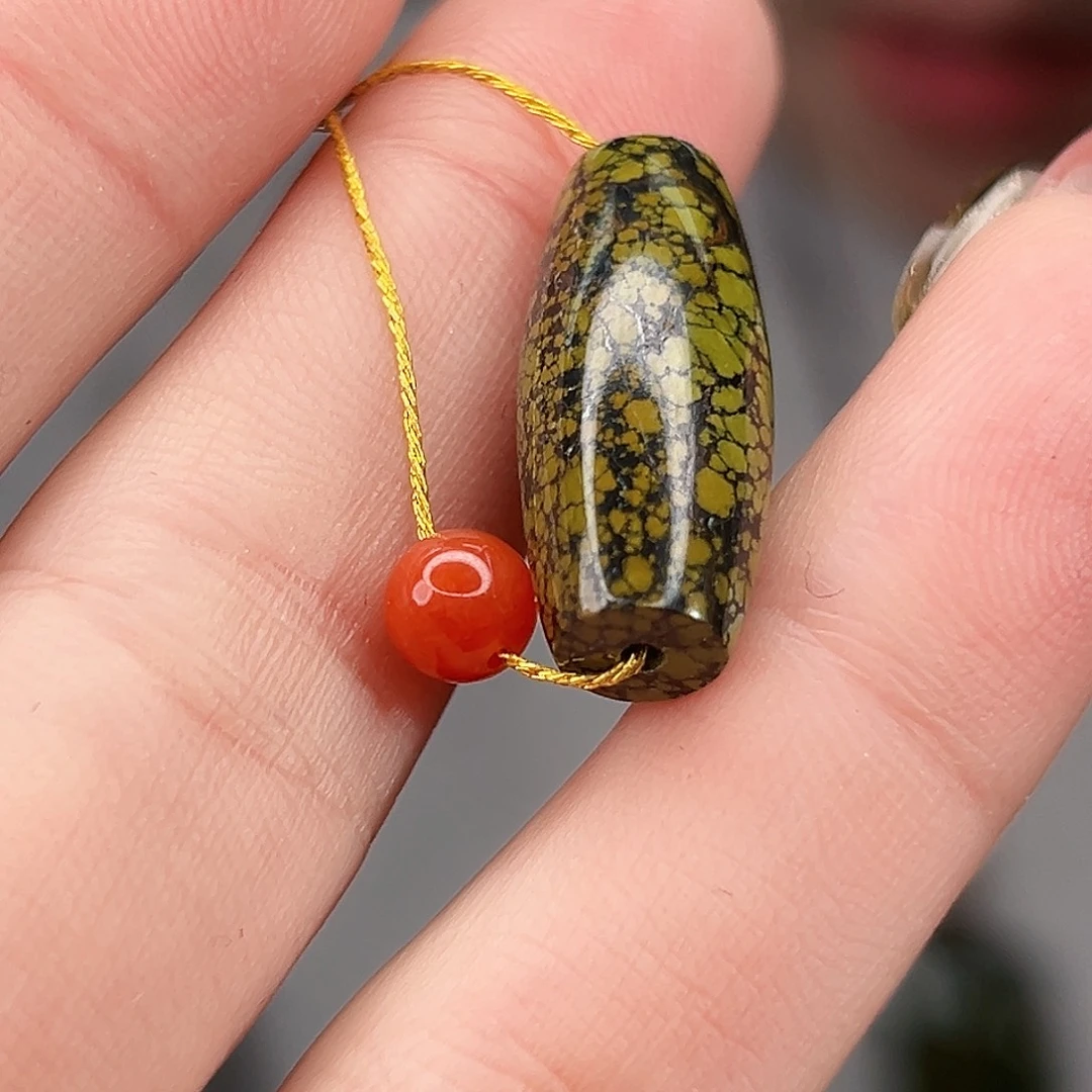 南红玛瑙未镶嵌珠宝奇石