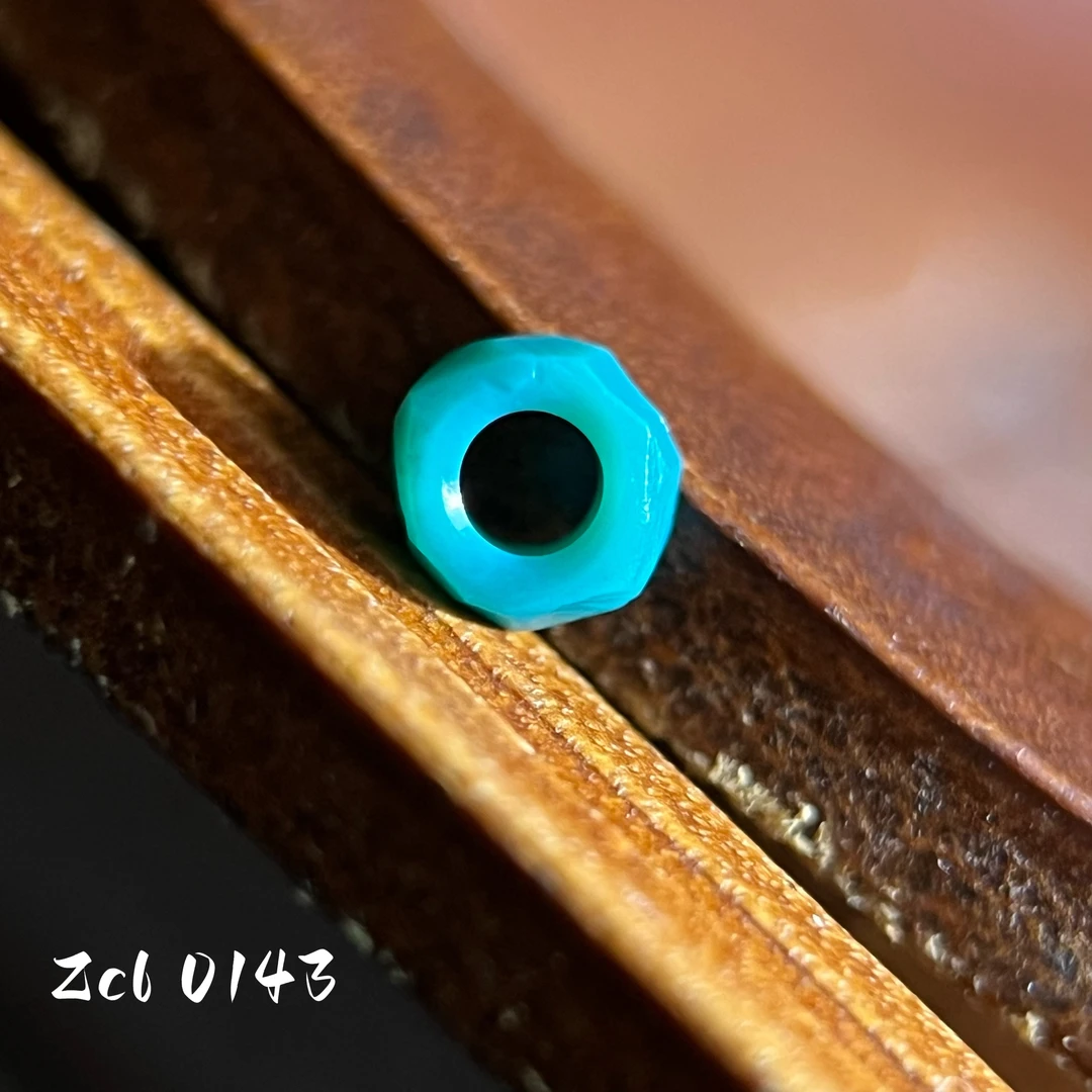 绿松石ZCL 0143 尺寸4.5*2左右