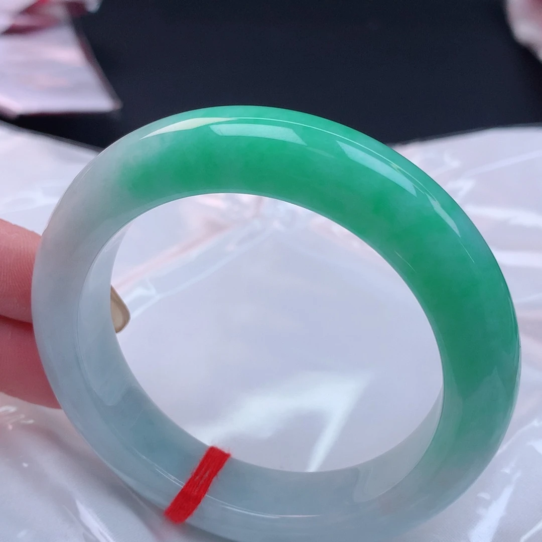 【闪购商品】未镶嵌手镯翡翠55