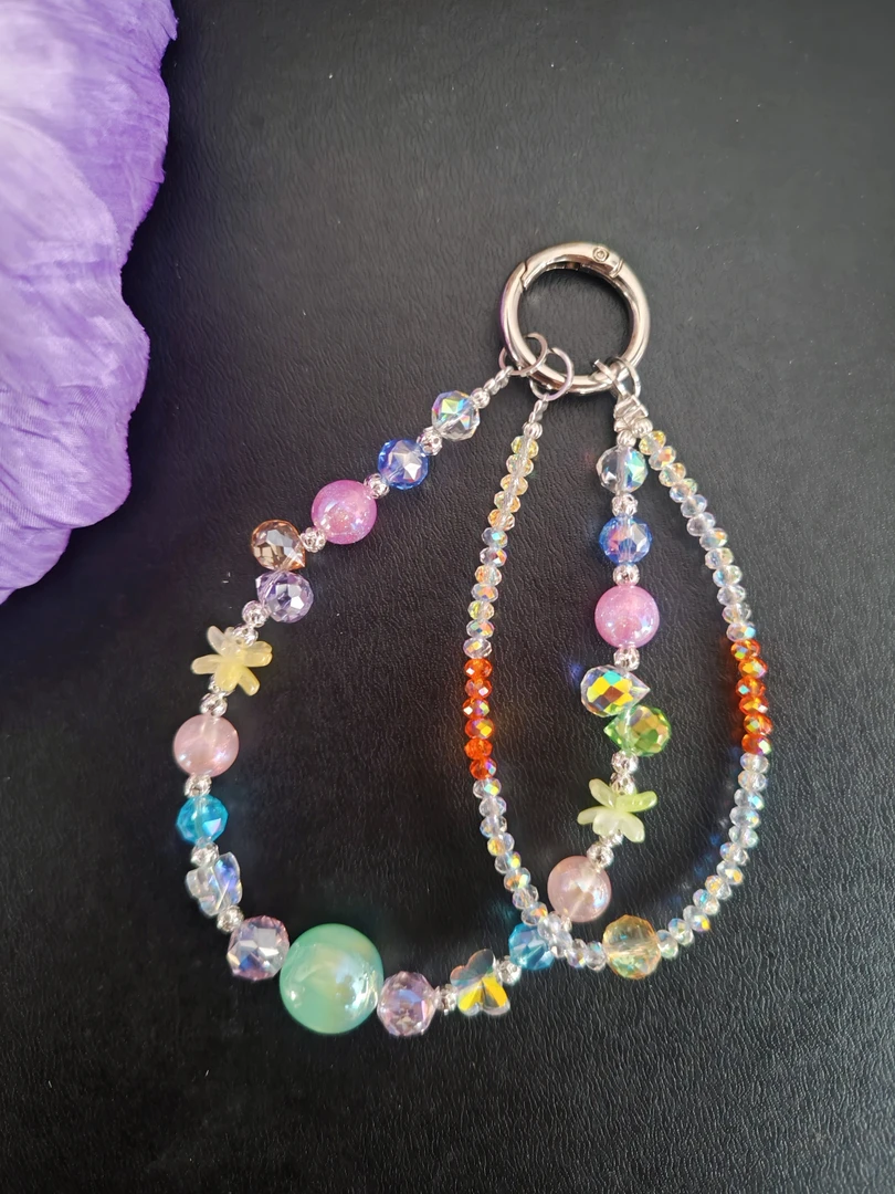 1005-蝴蝶花丛中手机链