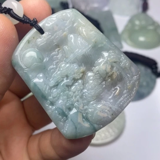 翡翠未镶嵌颈饰翡翠