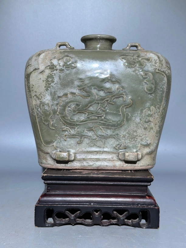 龙泉窑，扁瓶（生坑）