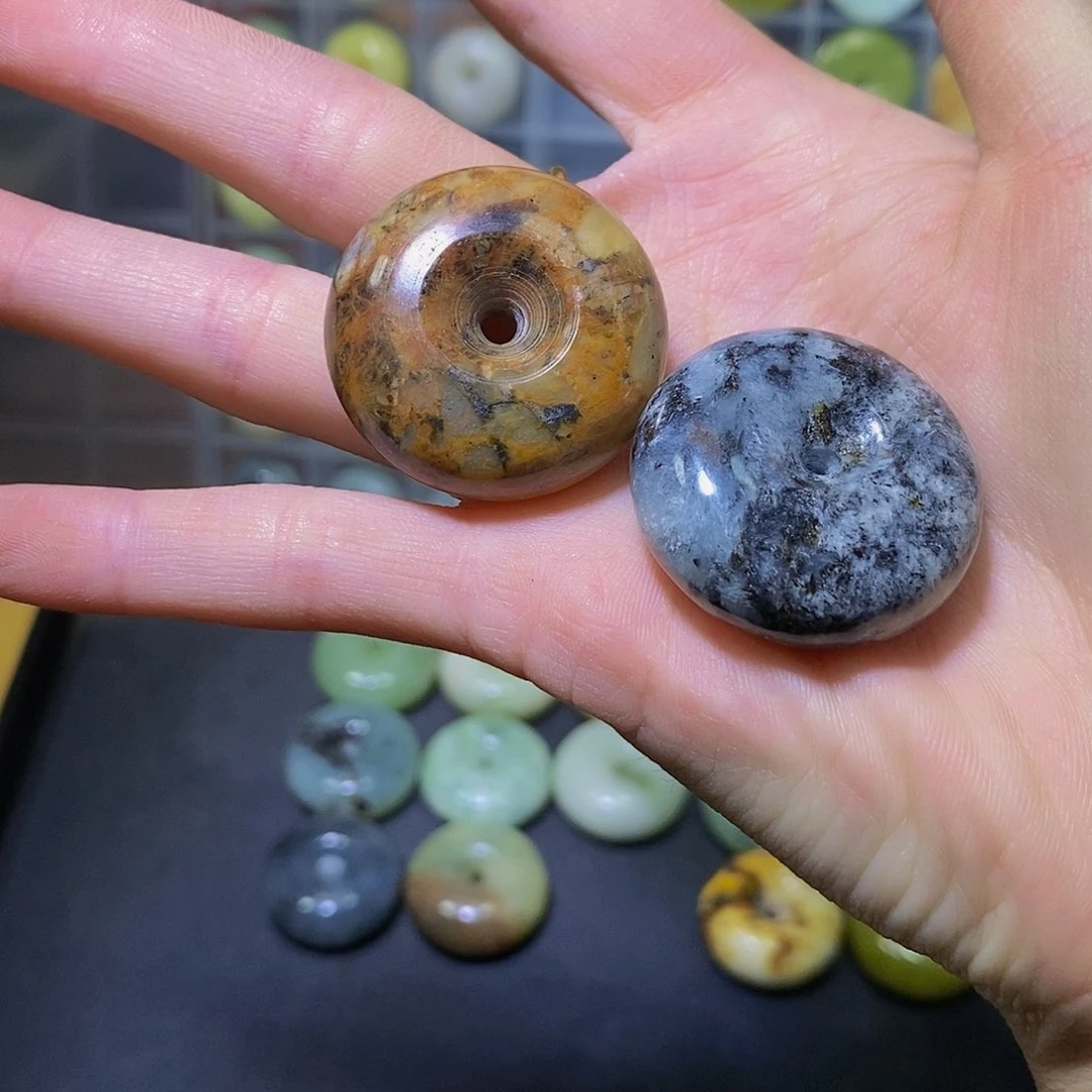 蛇纹石玉其他未镶嵌甜**蜜148