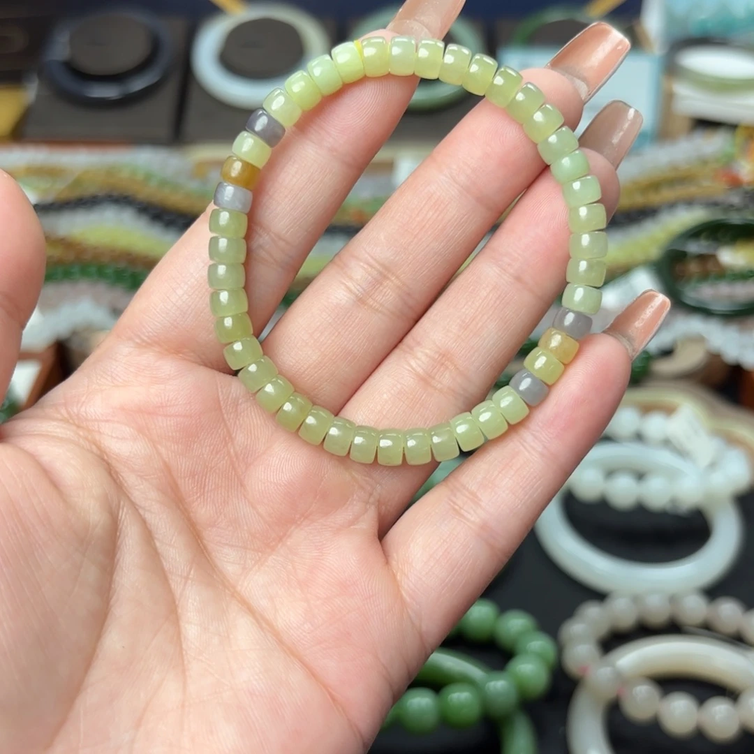 和田玉未镶嵌手串