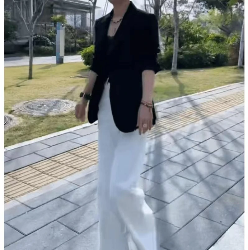 时尚潮流百搭职业干练高级感女装