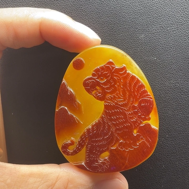 琥珀颈饰未镶嵌天然琥珀蜜蜡