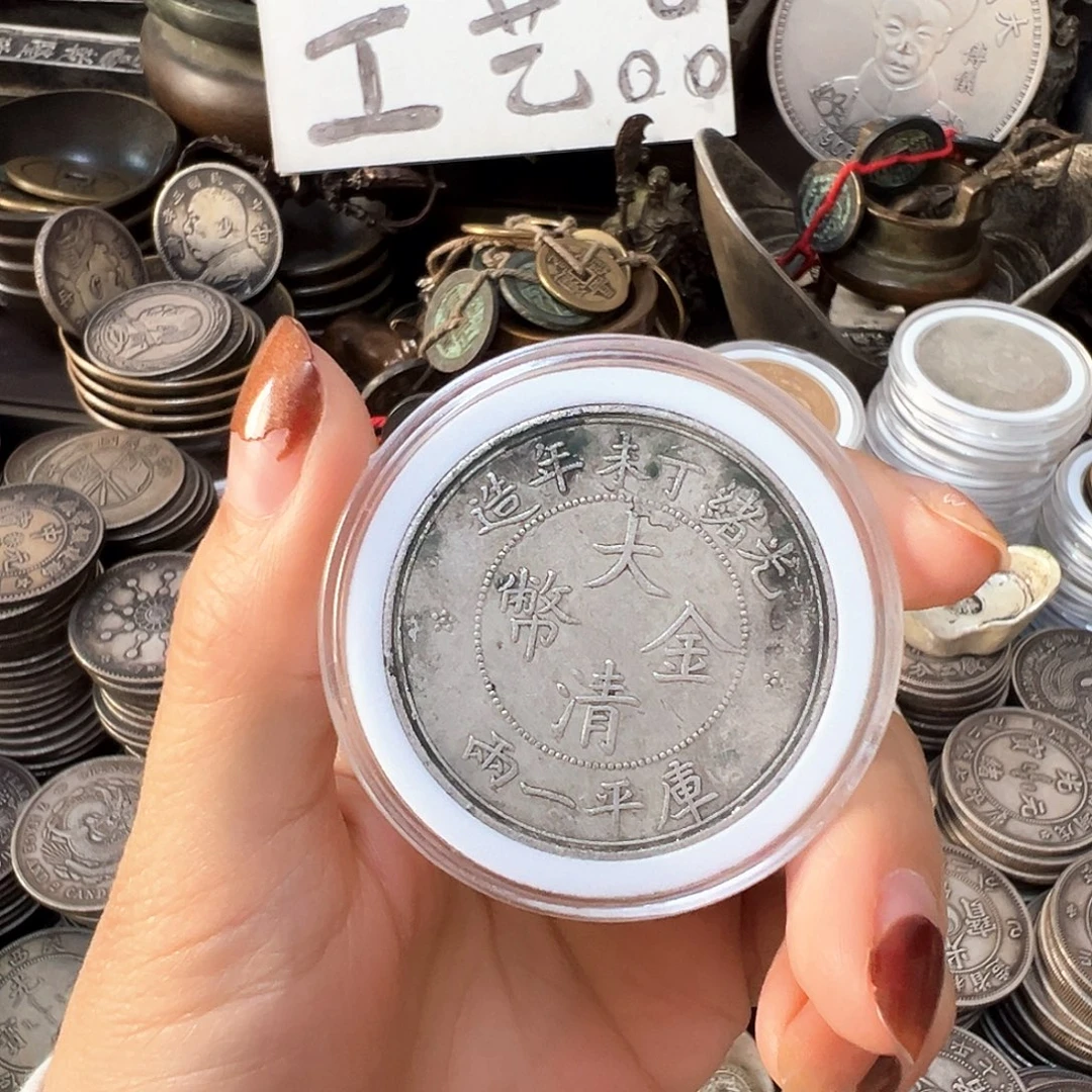 金属复古风格摆件