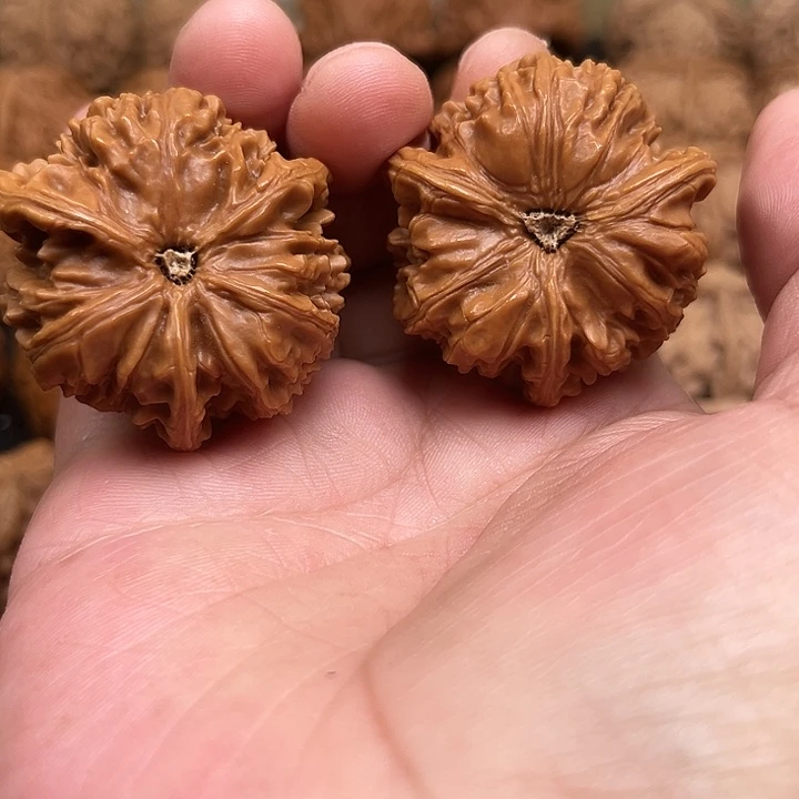 没***菜吊坠文玩核桃你们都在