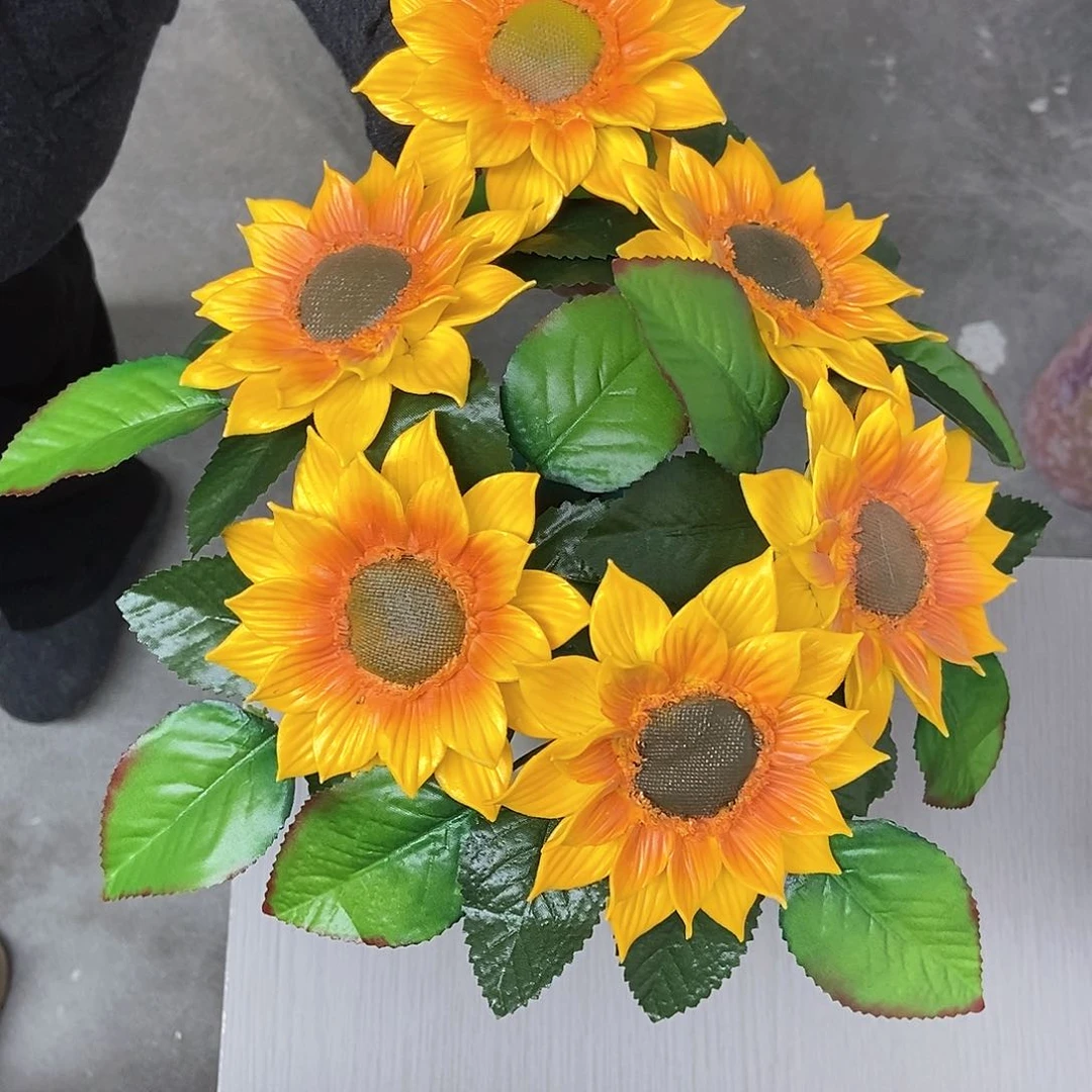 摆件陶瓷艺术家的作品是