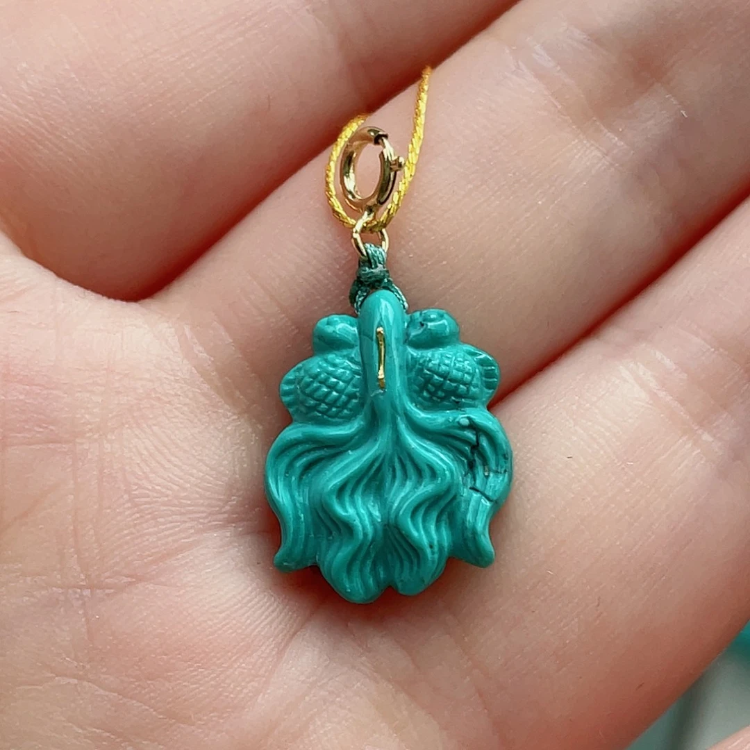 绿松石未镶嵌颈饰