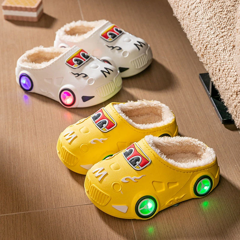 秋冬季儿童棉拖鞋男童炫酷汽车发光防滑保暖家居室内加绒宝宝鞋