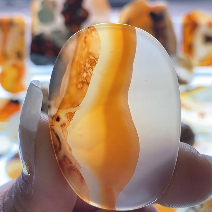 玛瑙/玉髓颈饰未镶嵌