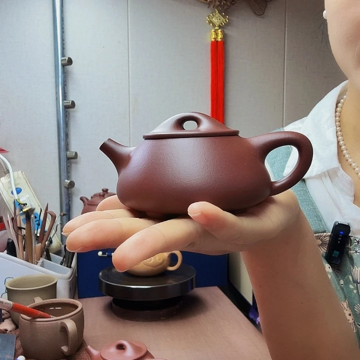 阿***忠茶壶紫砂景舟石瓢微瑕半手，160毫升底槽清