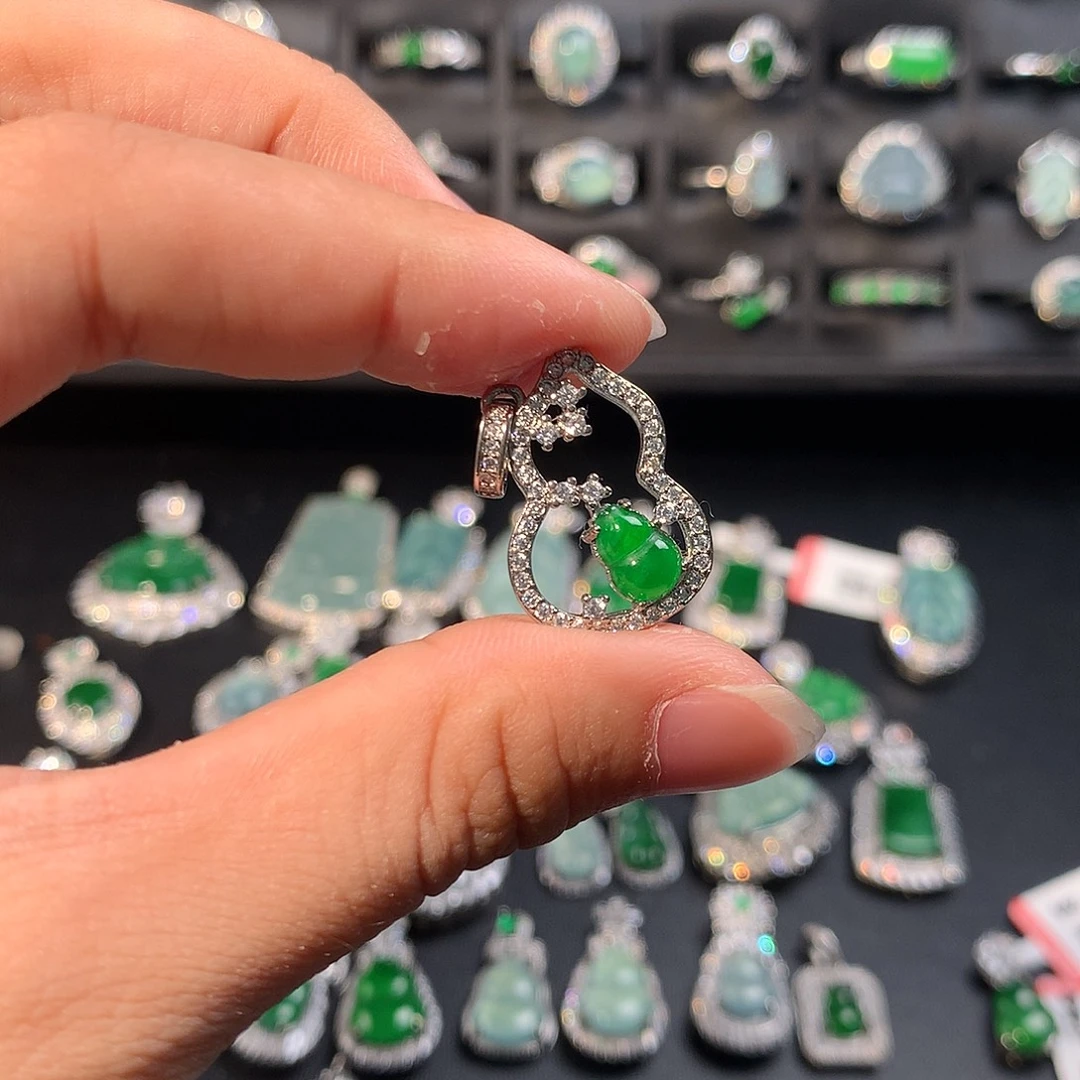 翡翠未镶嵌戒指戒指