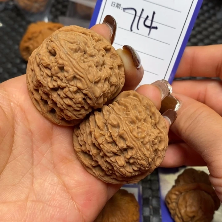 文玩核桃手串714南疆石44